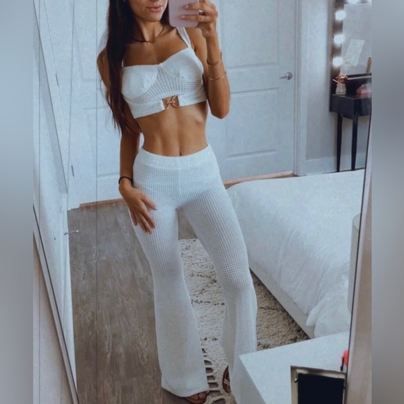 White 2 piece cloth pants & crop top set - Picture 1 of 6